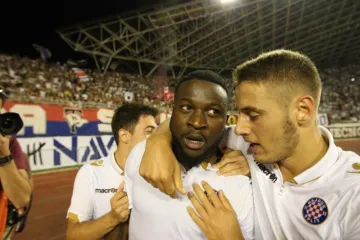 'Oči su mu bile pune suza, teško mu to sve pada'