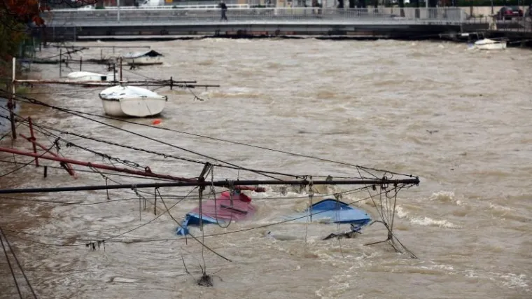 Obilne ki&scaron;e potopile ulice, trgovine, garaže... ali i stadion Kantridu