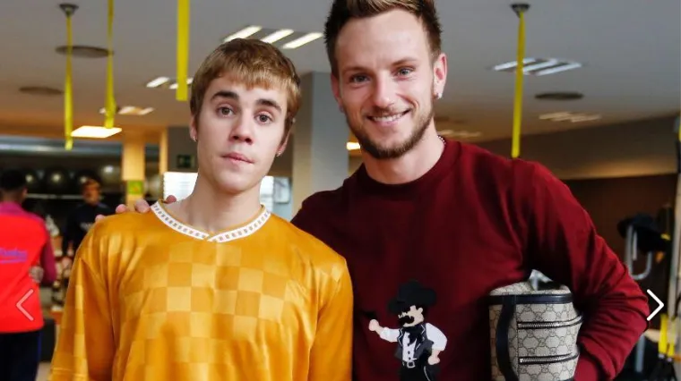 Justin Bieber zaigrao sa zvijezdama Barcelone i pozirao s Rakitićem: 'Drago mi je &scaron;to sam te upoznao'
