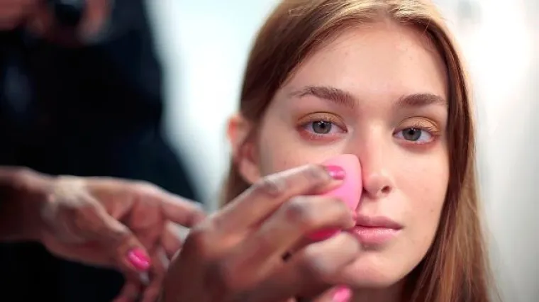 Kako make-upom izbrisati godine s lica?