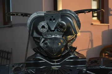 NJIHOVIM DVORIŠTEM HODAJU TRANSFORMERI! Upoznajte braću koji imaju dosta neobičan biznis