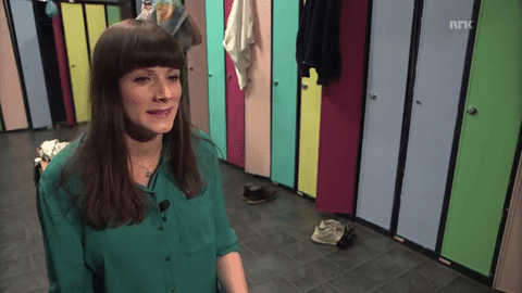 Lekcije iz puberteta s prikazima spolnih ograna u krupnom planu