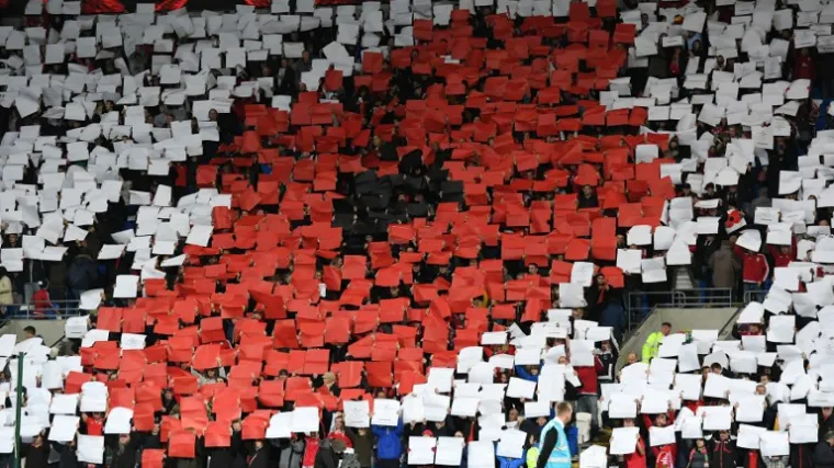 FIFA trenira strogoću, kaznit će Wales i Sjevernu Irsku zbog cvijeća na tribinama?!