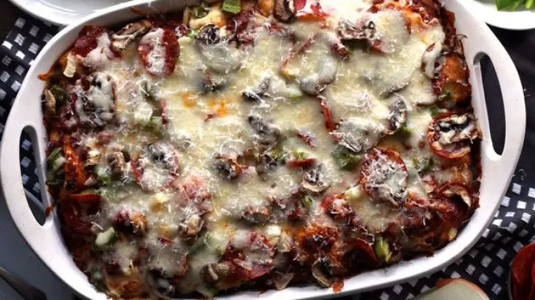 Brzinski ručak: Brza pizza bez tijesta s povrćem i kobasicama