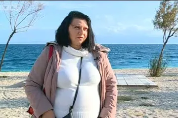 Dečko zaprosio Nevu: 'Nisam baš zadovoljna prstenom, ali što je, tu je'