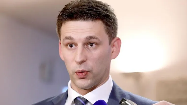 Političko kadroviranje: kum Bože Petrova i bez diplome bi mogao postati drugi čovjek Hrvatskih voda!