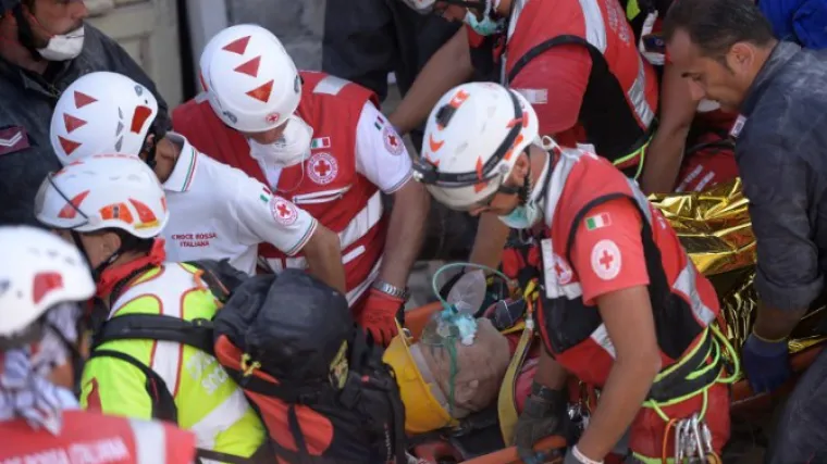 Najmanje 40 ljudi poginulo u ru&scaron;enju platforme elektrane