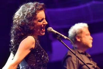 ČEKALI SU JE 12 GODINA I KONAČNO DOČEKALI: Doris Dragović zapalila zadarsku publiku