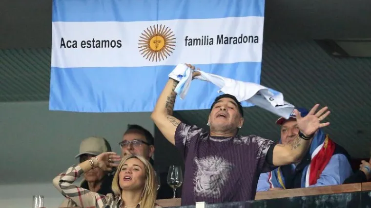 Maradona ponovno u deliriju zbog svojih tenisača