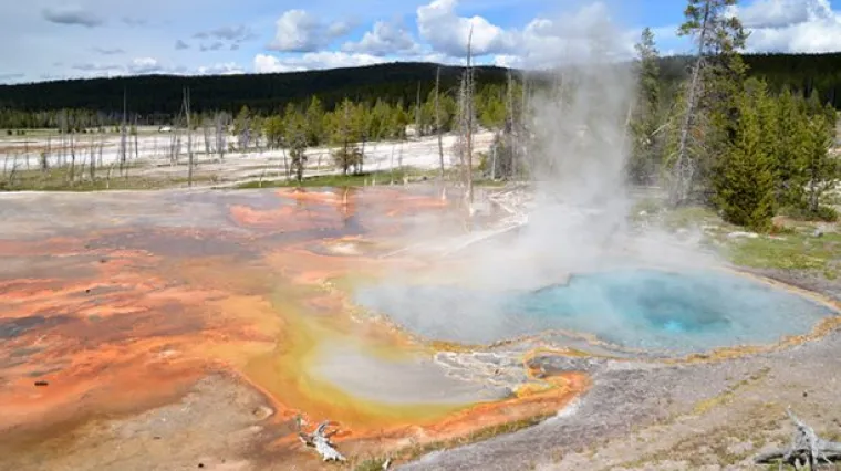 Pao u vrući izvor u Yellowstoneu pa iščeznuo