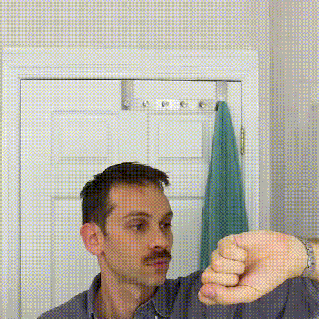 Budilica i četkica, sve u jednom