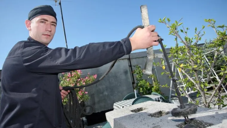 U Hrvatskoj nedostaje 300 dimnjačara: 'Mnoga područja nemaju organiziranu službu zbog toga'