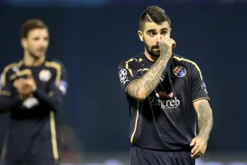 Dinamova zvijezda na izlaznim vratima Maksimira