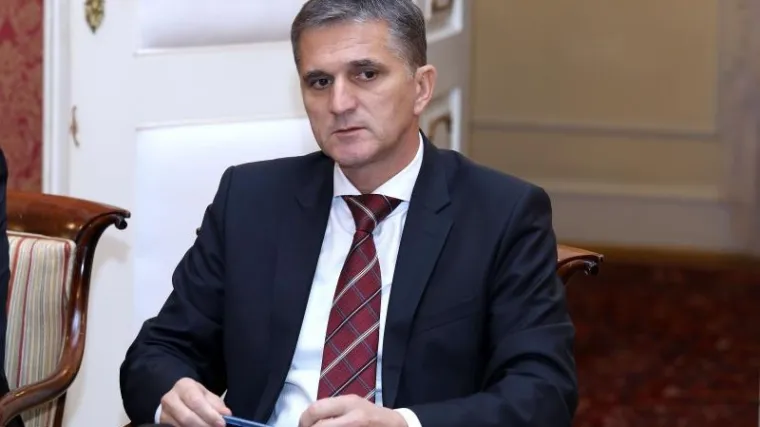 Država prodaje udjele u tvrtkama u kojima je vlasnica manje od 10 posto dionica!