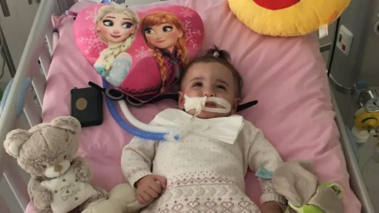 Beba koja je pobijedila sve &scaron;anse: probudila se iz kome netom prije nego &scaron;to su je liječnici htjeli isključiti s aparata