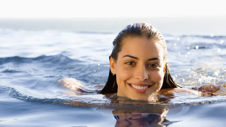 Želite živjeti duže? Ple&scaron;ite, plivajte ili uzmite reket u ruke i tako smanjite rizik od srčanog i moždanog udara