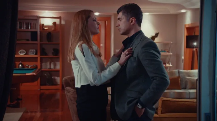 Defne je ljuborna na Elif za koju interes pokazuje Kerem (Sudbina)