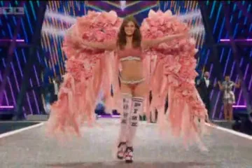 Vodimo vas na Victoria's Secret reviju: najljepši modeli svijeta, obline koje oduzimaju dah i grudnjak vrijedan 3 milijuna dolara