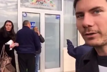 'Ne snimaj, pi*** ti materina!'