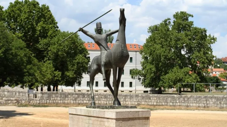 Apsurd: Sinj bi mogao ostati bez deset milijuna poklonjenih eura