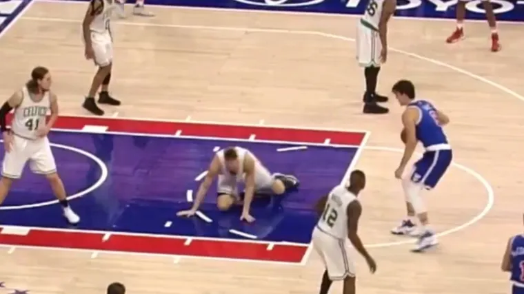 Dario &Scaron;arić dobio ulogu u seriji 'Zakon i red': svoju je žrtvu bacio na parket i raspametio navijače