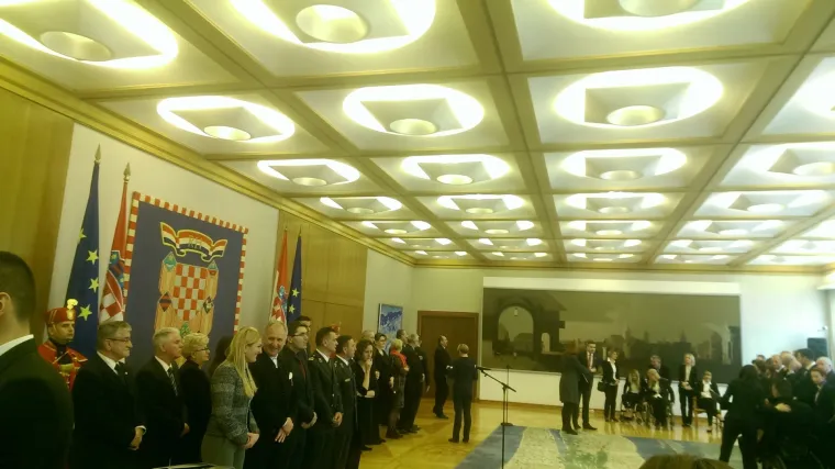 Na Pantovčaku prijem predsjednice Republike za odlikovane i pohvaljene: pogledajte tko je sve bio u Uredu predsjednice