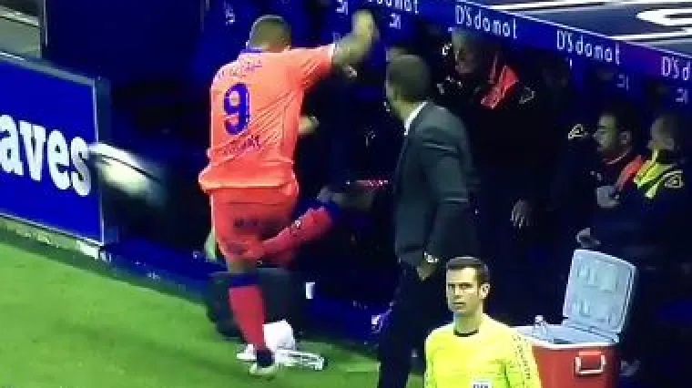 Pogledajte &scaron;to je Livaja napravio kad ga je trener odlučio zamijeniti