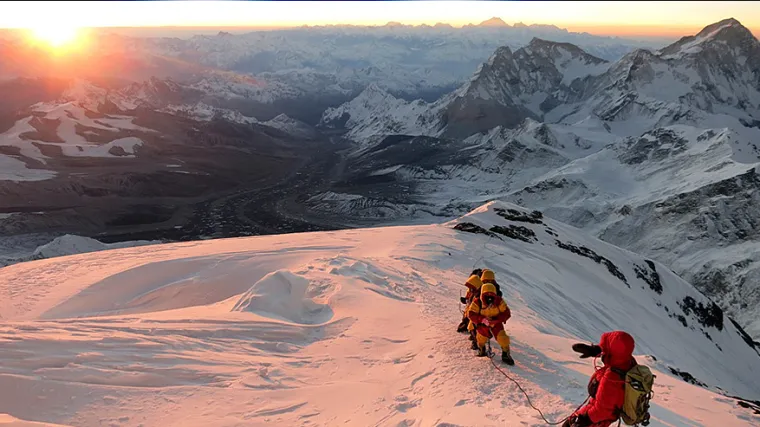 Japanka najmlađa osoba u povijesti koja će uskoro upisati sedam vrhova i dva pola