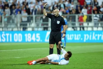 Sudac derbija Dinamo-Rijeka na duljem hlađenju