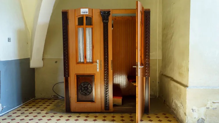 &Scaron;panjolci lak&scaron;e do odrje&scaron;enja grijeha: na ispovijed pomoću aplikacije 'Ispovjednik GO'