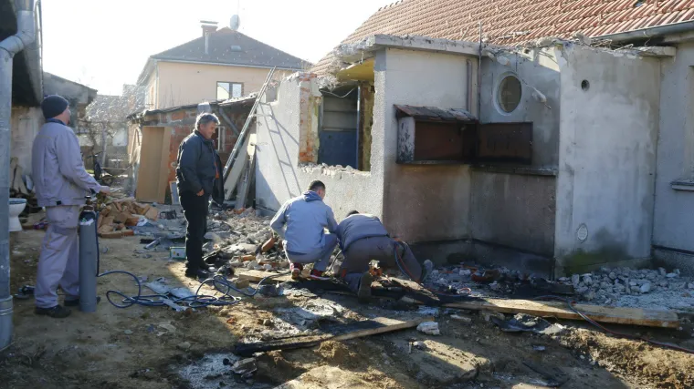 Preuređivao kuću pa fleksericom prerezao plinsku cijev i sve zapalio