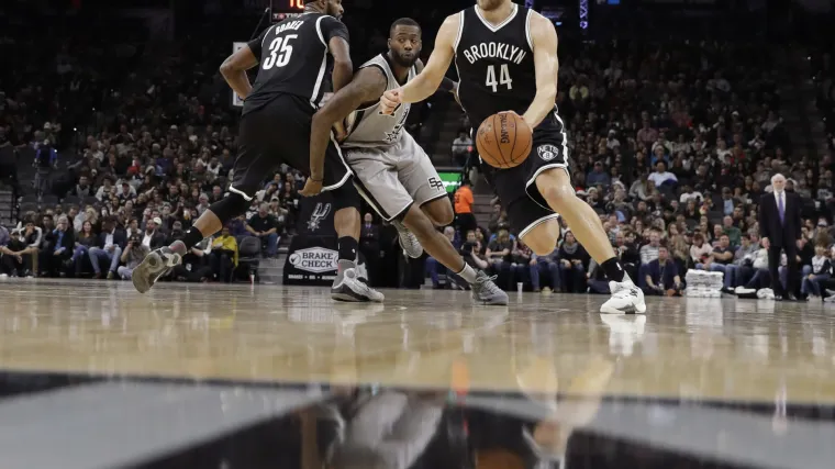 Bogdanović s 20 ko&scaron;eva najbolji pojedinac u porazu Brooklyna: LeBron uni&scaron;tio Hornetse