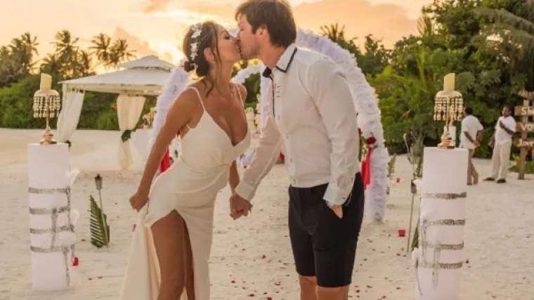 Najljep&scaron;a srpska voditeljica pohvalila se luksuznim vjenčanjem s Maldiva - i nije &scaron;tedjela