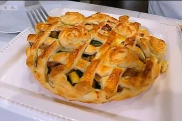 Mesna torta: savršeno ukusan način za uštedjeti i nahraniti mnoga gladna usta