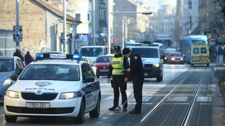 Autom pokosio ženu na pješačkom prijelazu, teško je ozlijeđena!