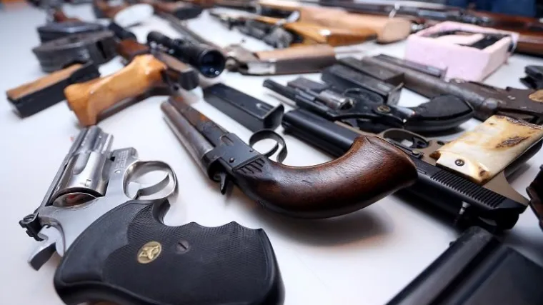 BiH policija u velikoj akciji spriječila slanje masovne po&scaron;iljke oružja i droge u Hrvatsku