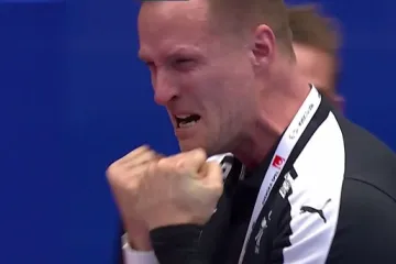 Danski izbornik briznuo u plač usred utakmice