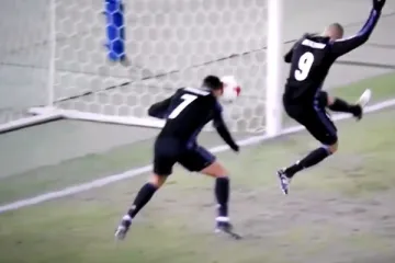 Umjesto da zabije čisti zicer, 'odlučio' je taj posao prepustiti Modriću