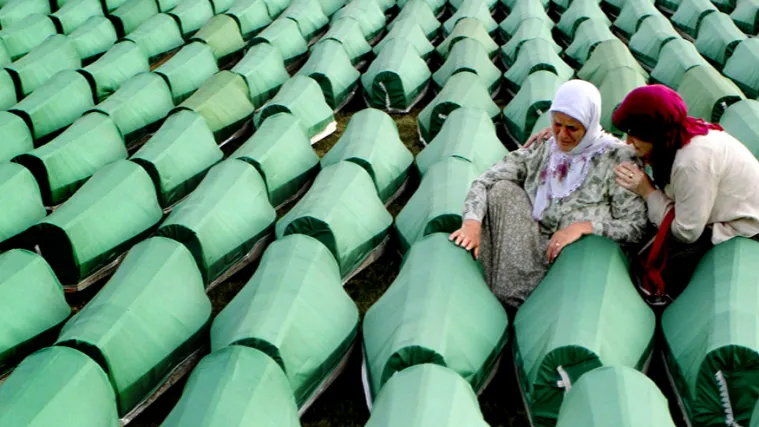 BiH podignula optužnicu za genocid u Srebrenici: biv&scaron;eg časnika vojske tereti za masakr vi&scaron;e od 7000 bo&scaron;njačkih dječaka i mu&scaron;karaca