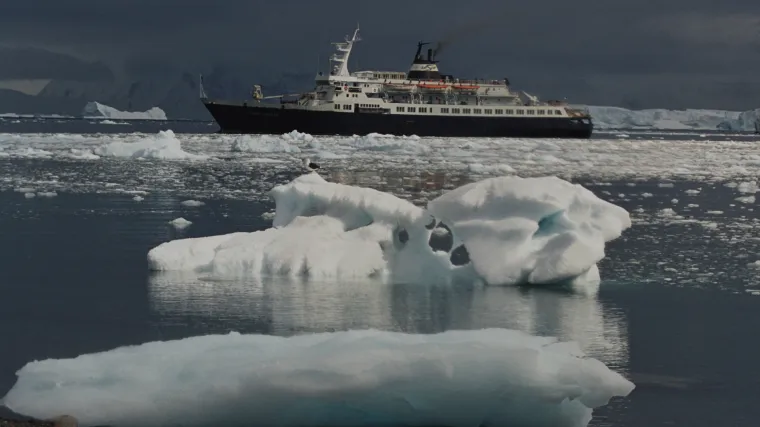 Napu&scaron;teni jugoslavenski ponos bez nadzora pluta sjevernim Atlantikom