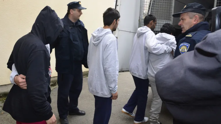 Policija otkrila nove detalje vezane uz kombi koji je prevozio nekoliko desetaka migranata
