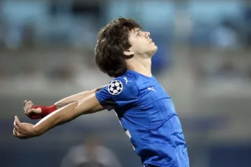 Agencija bliska Ćoriću prostitutkama nagovara klubove da kupe igrače?