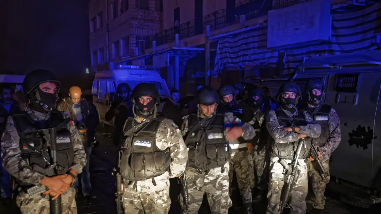 Skr&scaron;en otpor terorista u Jordanu: policija nakon munjevite akcije ubila četvoricu napadača
