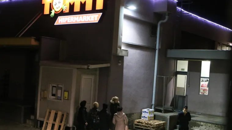 Dvojica maskiranih razbojnika uz prijetnju pištoljem opljačkali splitsku poslovnicu Tommyja