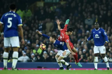 'Lovren je trebao dobiti crveni!'; 'Everton je igrao divlje'