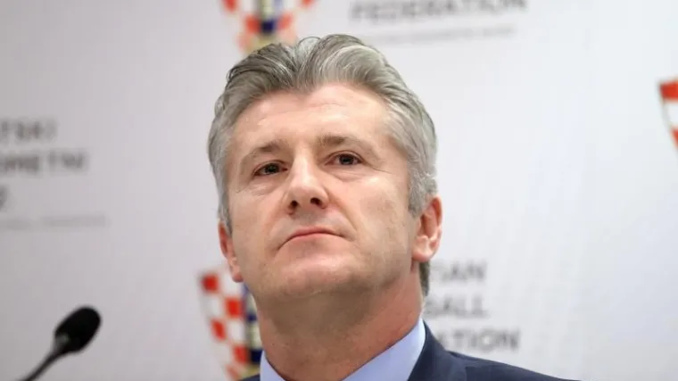 'Ponosan sam na Bobana, a nemam dojam da je predsjednica na strani HNS-a'