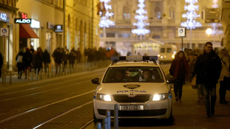 Prvi test za policiju i tajne službe: masovni dolazak na zagrebački advent i velike blagdanske gužve na granicama
