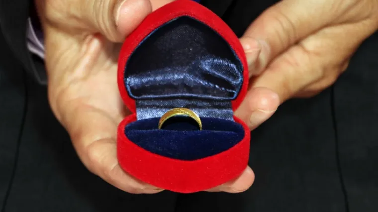 Facebook kaže da su ovo najpopularniji dani za zaruke