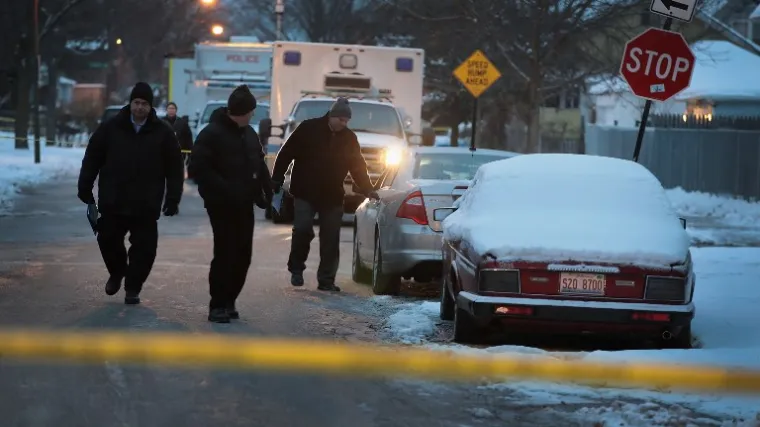 U pucnjavama u Chicagu čak 12 mrtvih i deseci ozlijeđenih