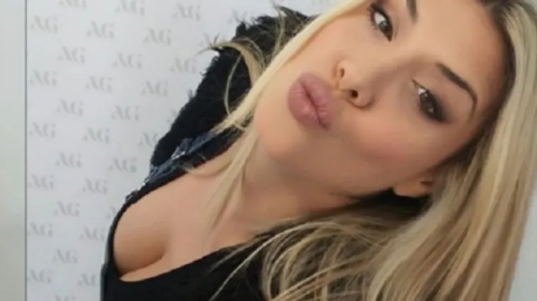 Mirta &Scaron;urjak napućila usne i izbacila bombastične grudi